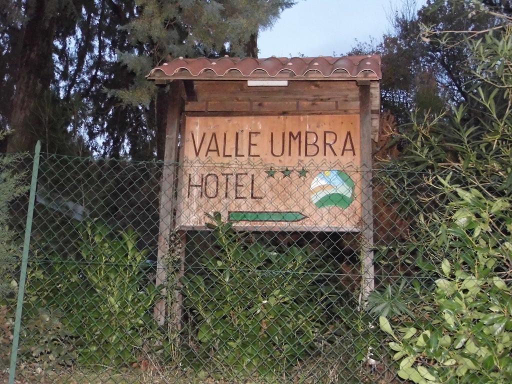 Hotel Valleumbra Torgiano Exteriör bild