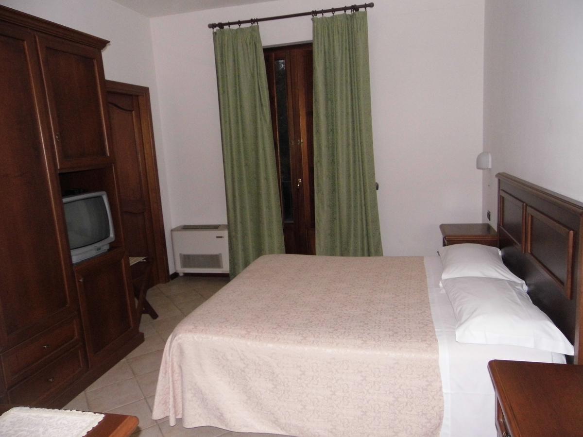 Hotel Valleumbra Torgiano Rum bild